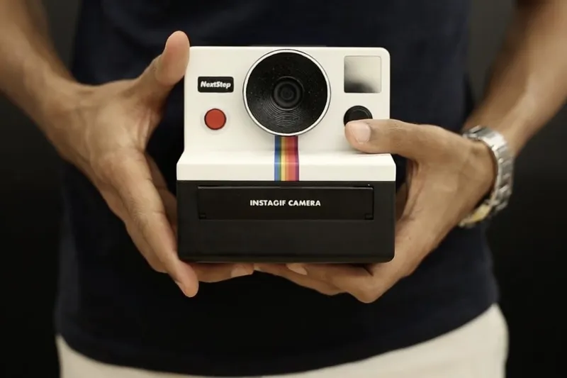 Video: An 'InstaGif' camera prints short videos... 1