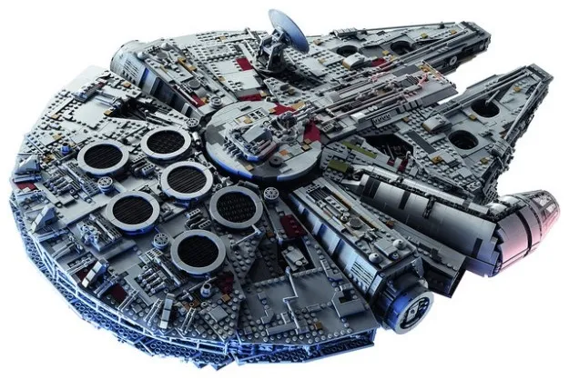 Video: Star Wars LEGO is the largest LEGO set ever!! 2
