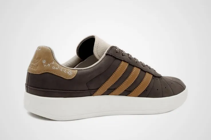 Video: Beer-Proof Adidas sneakers... YES PLEASE! 4
