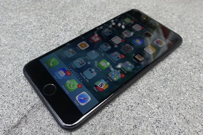 Top 8 things we want to see from the upcoming iPhone 8... 7