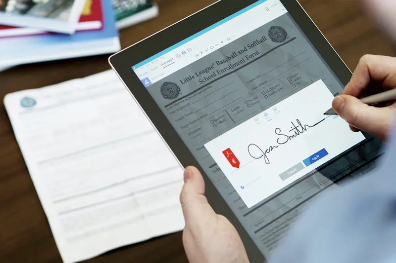 Adobe Document Cloud Turns PDFs into Editable Text and lets you Sign it! 0