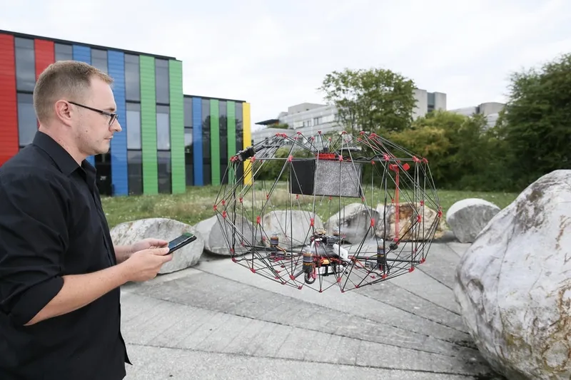 Video: Origami-inspired delivery drone... 7