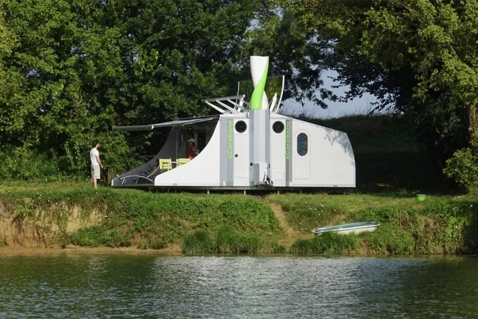 A 360-degree rotating caravan: The Scarabane!! 3