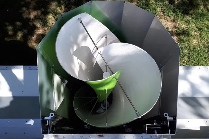 A 360-degree rotating caravan: The Scarabane!! 10