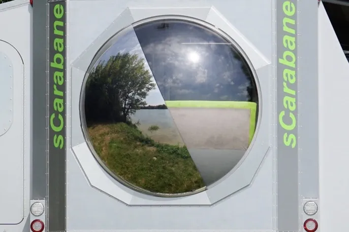 A 360-degree rotating caravan: The Scarabane!! 4