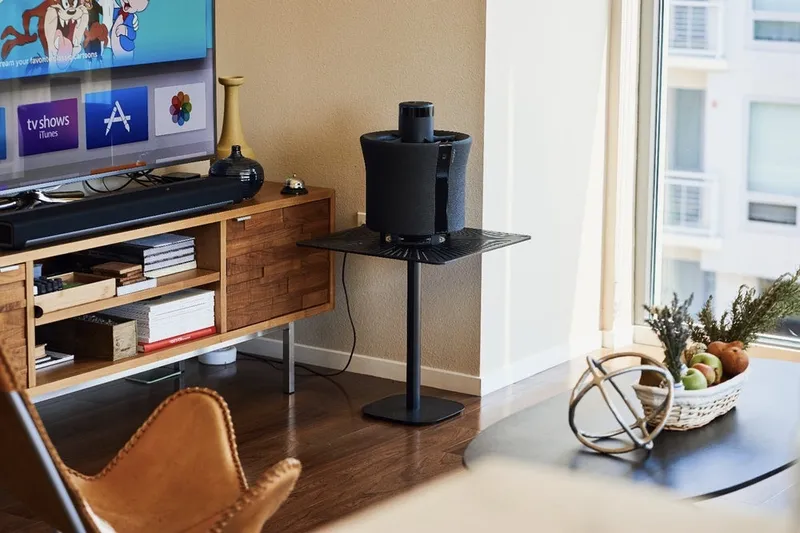 Video: Security drone that roams your home on its own... 7