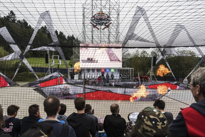 Video: Red Bull crosses-over into Drone Racing 26