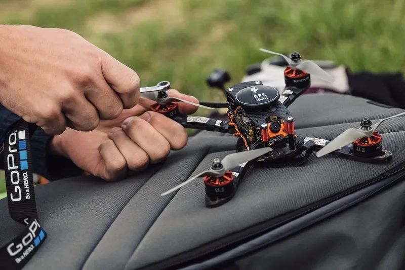 Video: Red Bull crosses-over into Drone Racing 9