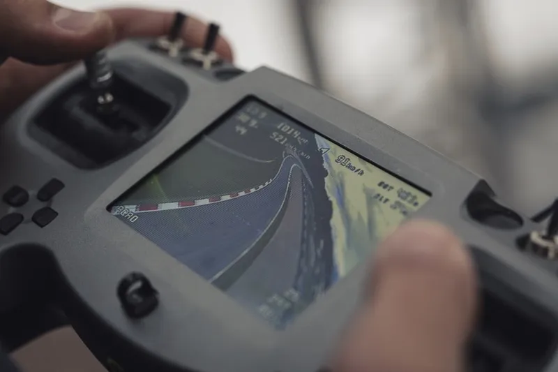 Video: Red Bull crosses-over into Drone Racing 10