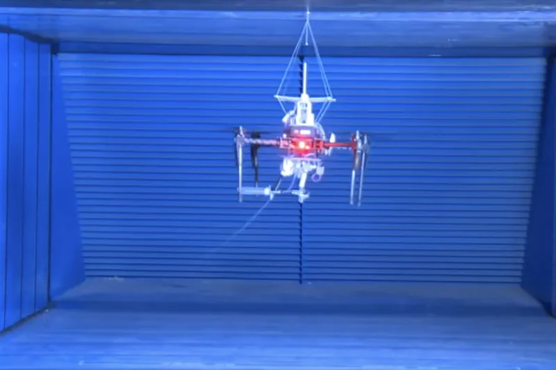Video: SpiderMAV drone shoots 'webs' like Spiderman! 1