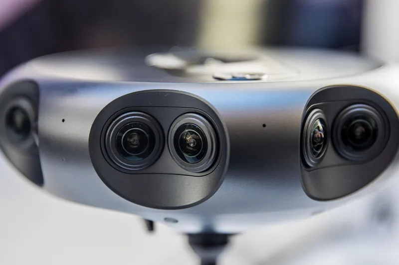 Intorducing Samsung's new 360 Round camera 2