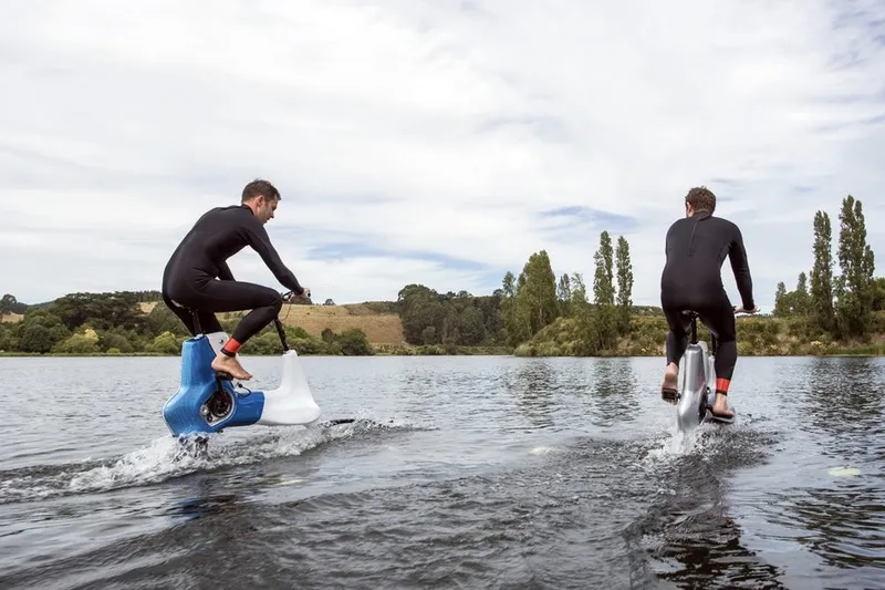 Video: Menta5 is an electircal-pedal-water-bike! 2