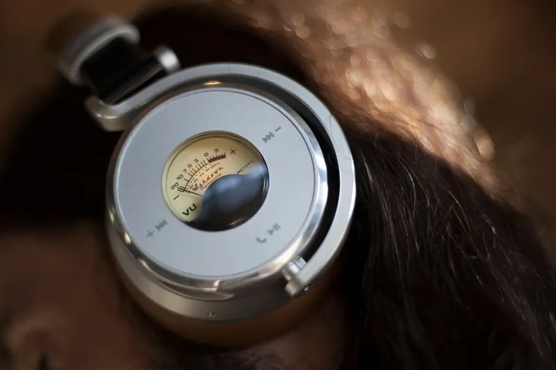 These headphones feature a working VU meter on the outside!! 7