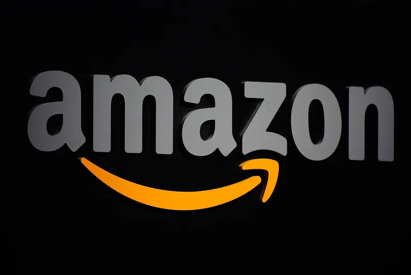 Online shopping is taking over retail 2