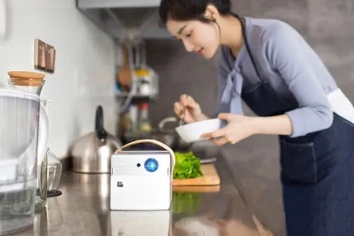 Xgimi takes on the big boys with a portable projector 3