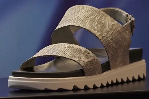 A shoe that keeps your feet cool 0