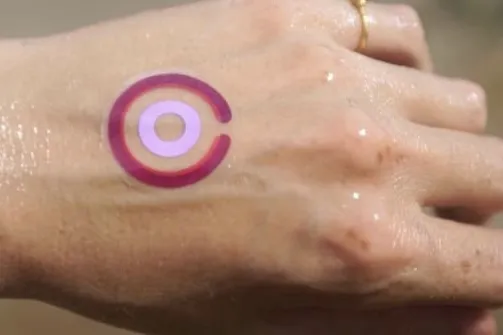 A Temporary tattoo that warns you when you've gotten too much sun 1