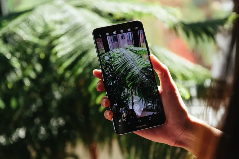 Video: Introducing the new Huawei Mate 10 3