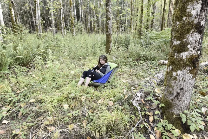 Video: PacBack Trio is an inflatable mattress doubled as a chair 4