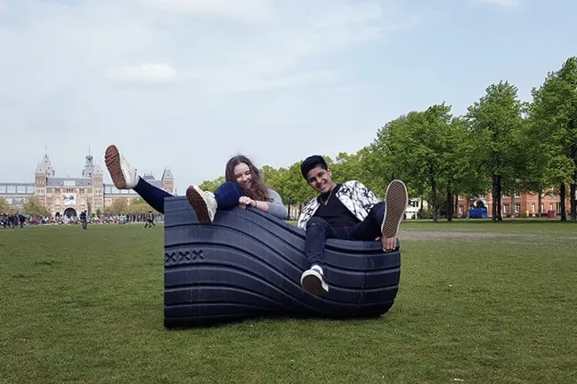 3D-Printer plastic bags become urban furniture