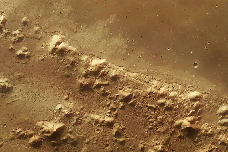 Dark streaks on Mars may not be caused by flowing water 0