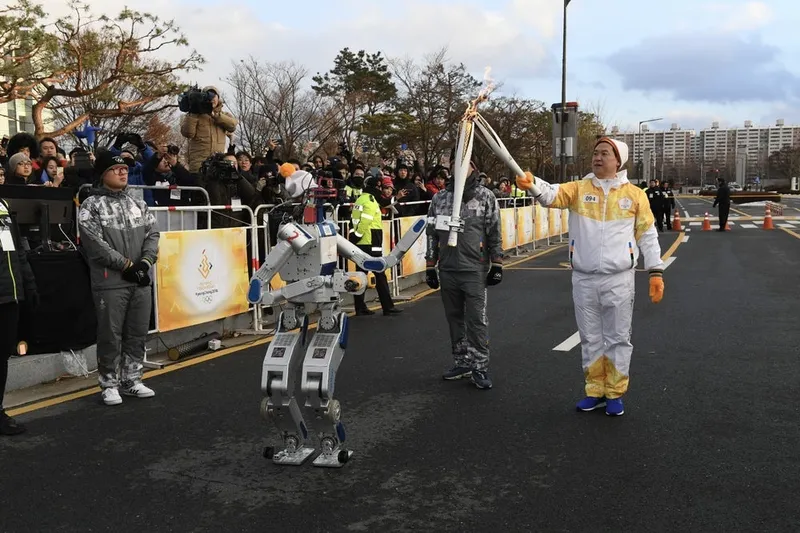 Robot carries the Olympic tourch in South Korea 4