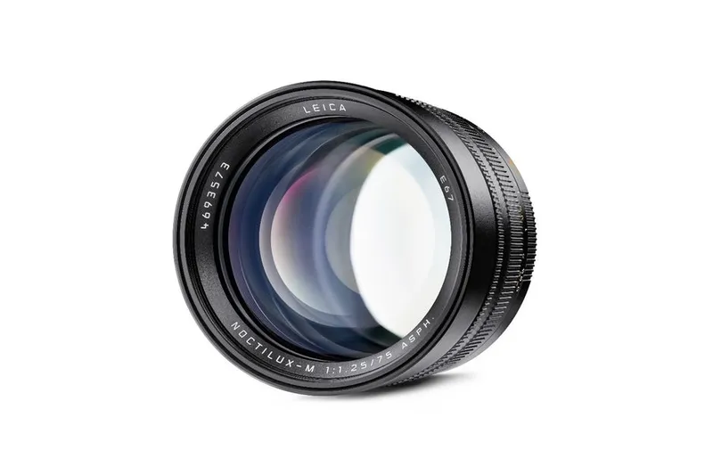 Video: The new Leica 75mm lens -- Holiday 29 DEC