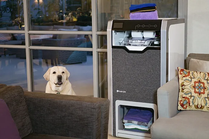 Video: Hate folding clothes, do not fear, cause FoldiMate is here