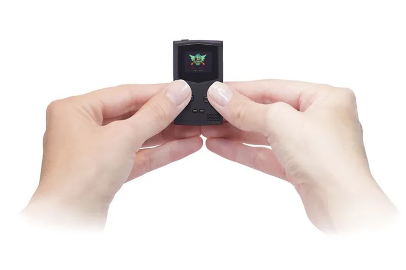 Video: Pocketsprite game console takes gaming wherever you go.