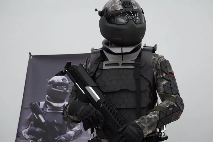 The Future is Now: Russian Military unveils next-generation combat suits!! 0