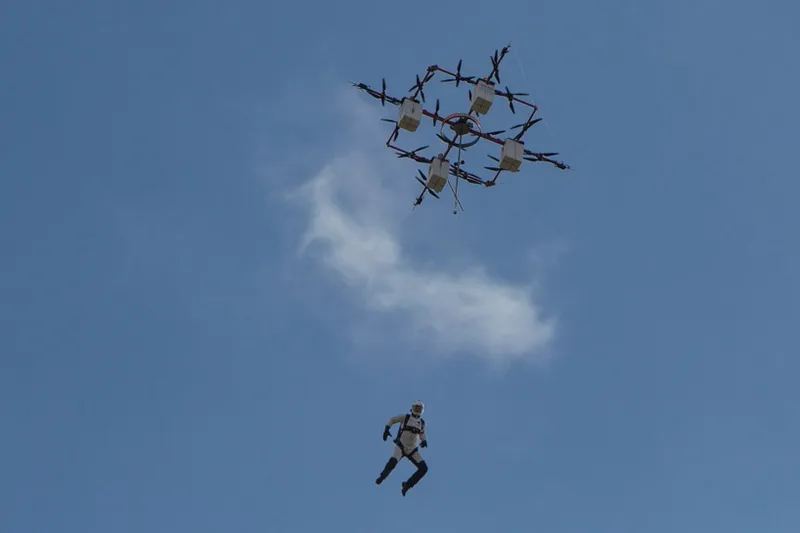 Drones that cleans turbines could save lives in the future