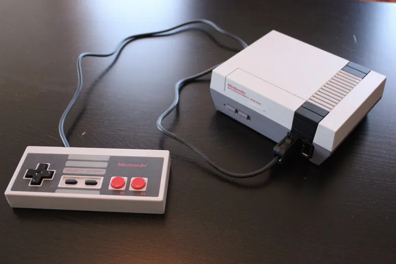 Do not get fooled by the looks of these FAKE NES classic Nintendo consoles! 0