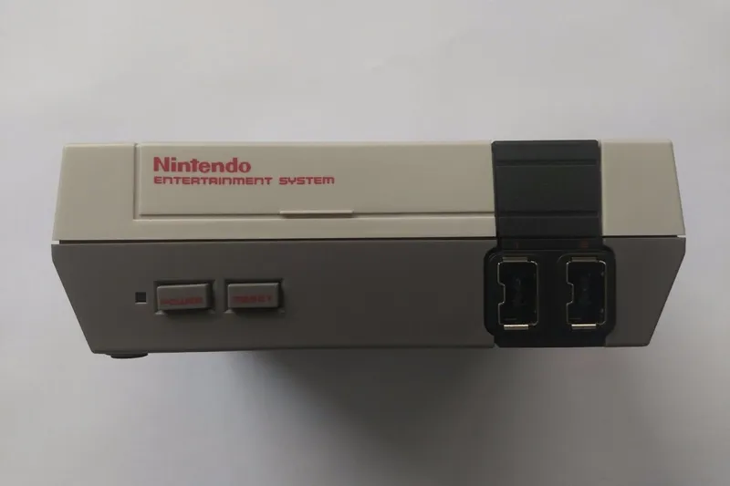 Do not get fooled by the looks of these FAKE NES classic Nintendo consoles! 1