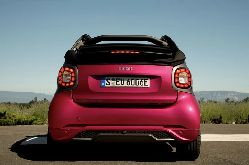 Introducing the quirky Smart Cabrio Electric vehicle! 4