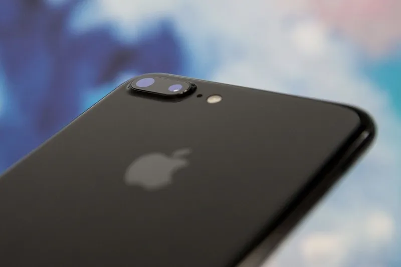 Sad iPhone 8 features Apple is reportedly struggling with... 0