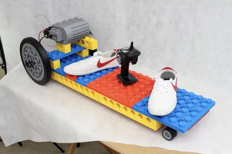Video: 3D Printed Lego electric skateboard...Find out how to create your own!!