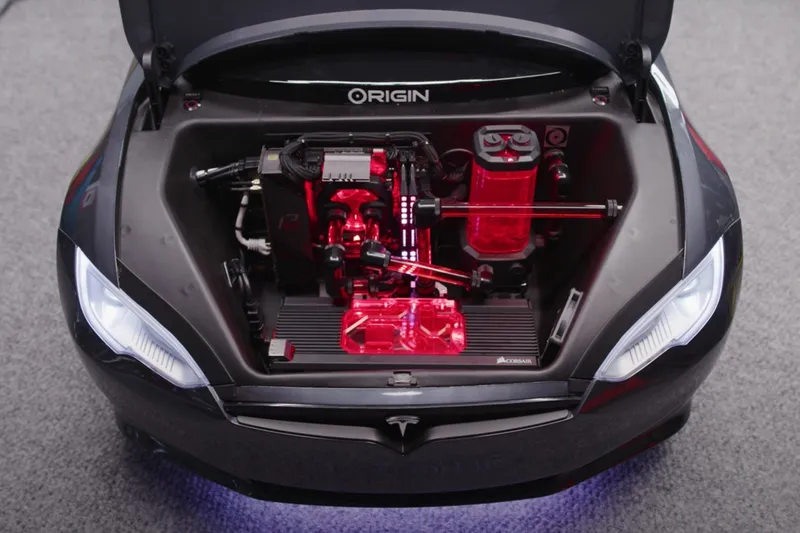 Gaming PC Tesla - It Drives!