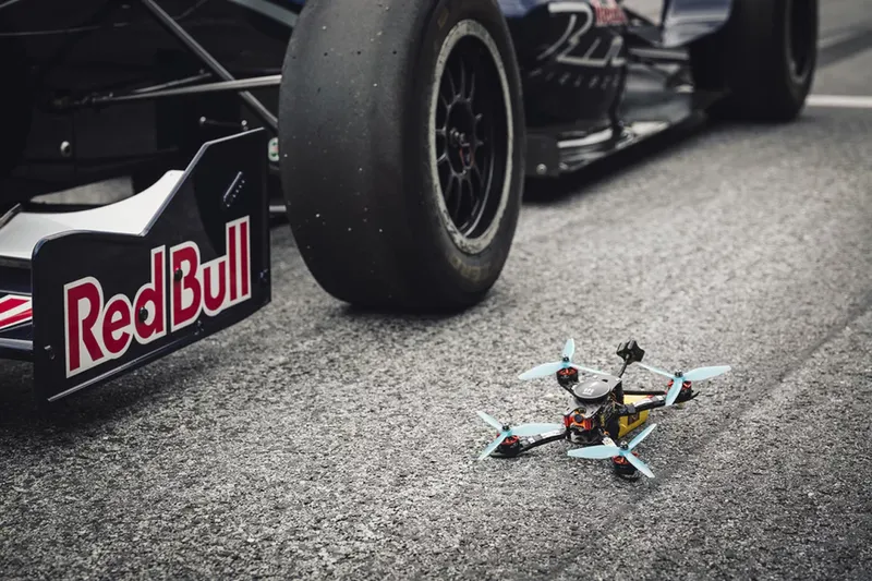 FPV Drove vs Formula 1 Car - Which One Would Win?