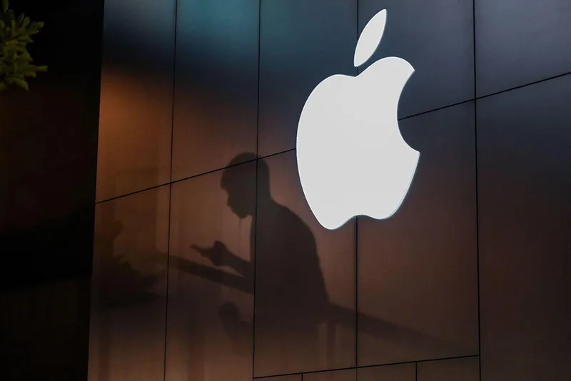 Apple iPhone To Possibly Not Sell In The UK Any Longer
