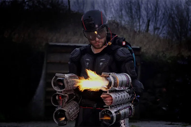 Video: a 3D Printed Iron Man suit that really flies!! 4