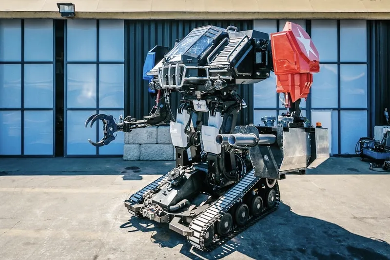 Video: Transformers are real, meet the MegaBots!! 7