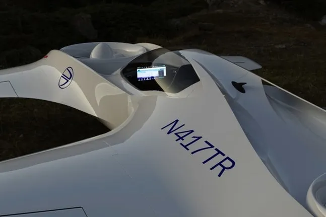 Video: DR-7's DeLorean-flying-supercar might become a reality!! 4