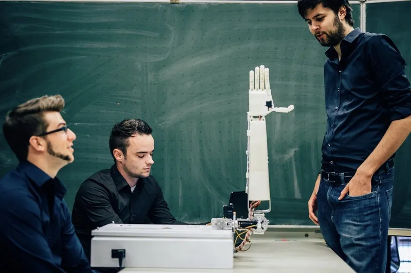 Video: This 3D-printable robot arm is a sign language interpreter... 3