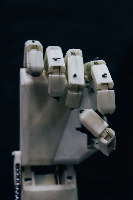Video: This 3D-printable robot arm is a sign language interpreter... 4