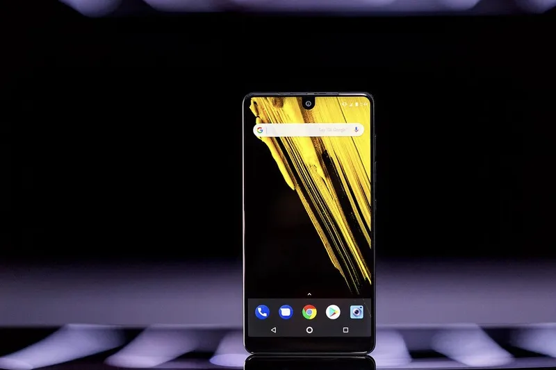 Video: Hands-on review of the Essential phone!! 1