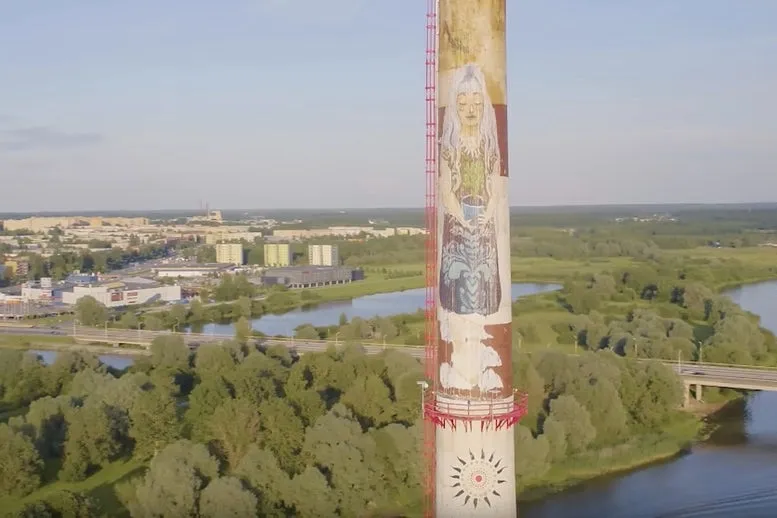 Video: SprayPainter's latest grafitti robot hits new heights!! 3