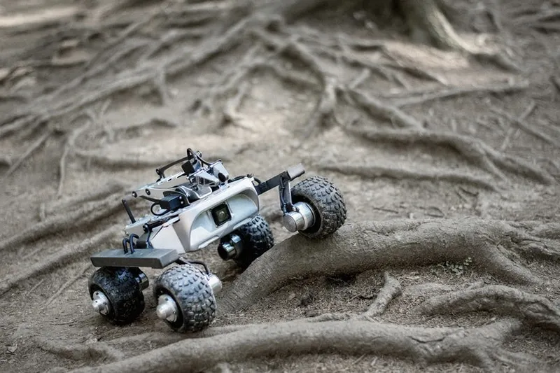 Video: Meet Turtle, the Earth rover!! 2