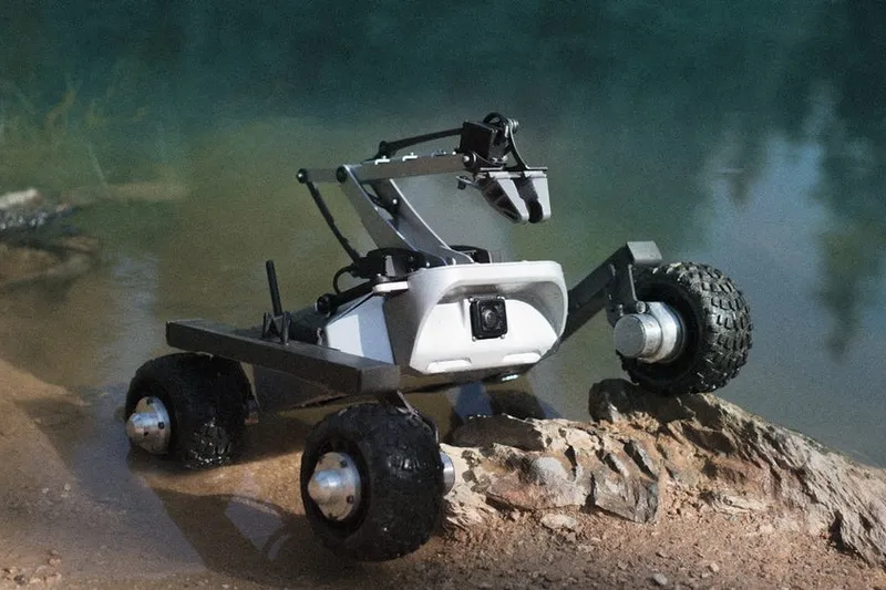 Video: Meet Turtle, the Earth rover!! 5