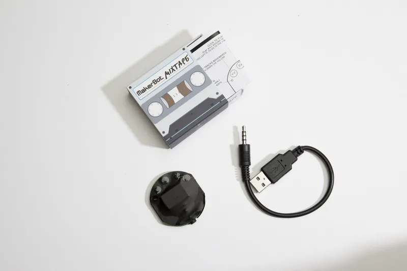 MIXXTAPE MP3 Music player works as a Tape Player 3