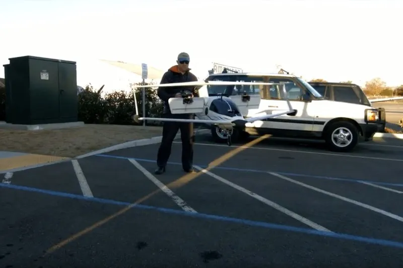 Video: Closed wing aircraft gets a downsize for the UAV market!! 4